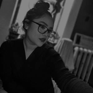 Meet your Posher, Roxanne